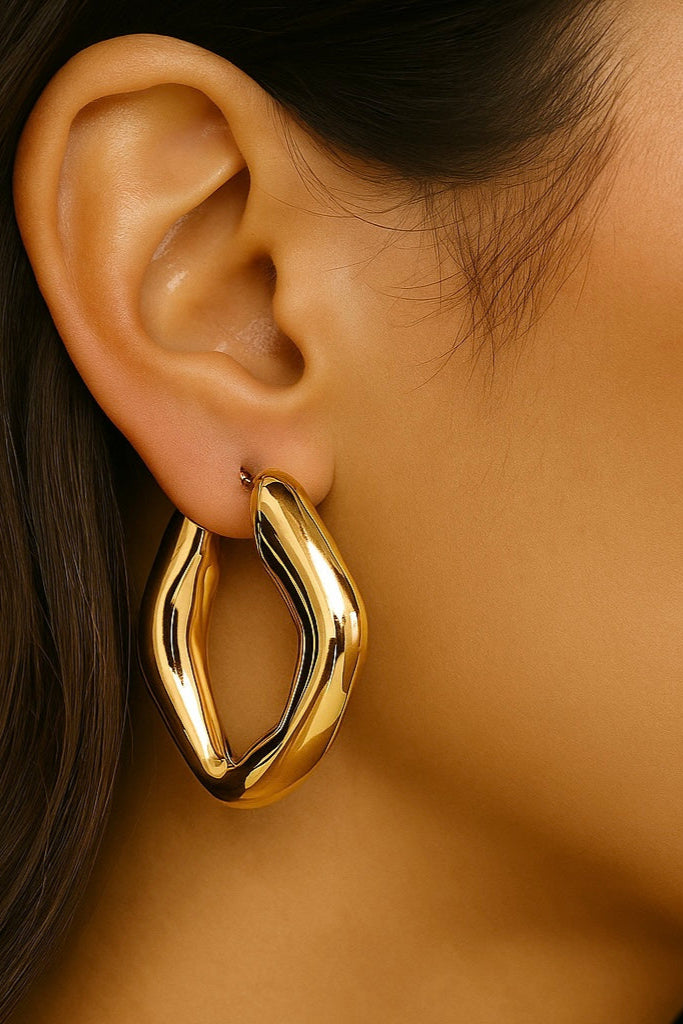 Raye U-Shaped Hoops | 18K Gold Plating